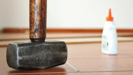 Sådan maler du køkkenlåger i laminat uden at slibe